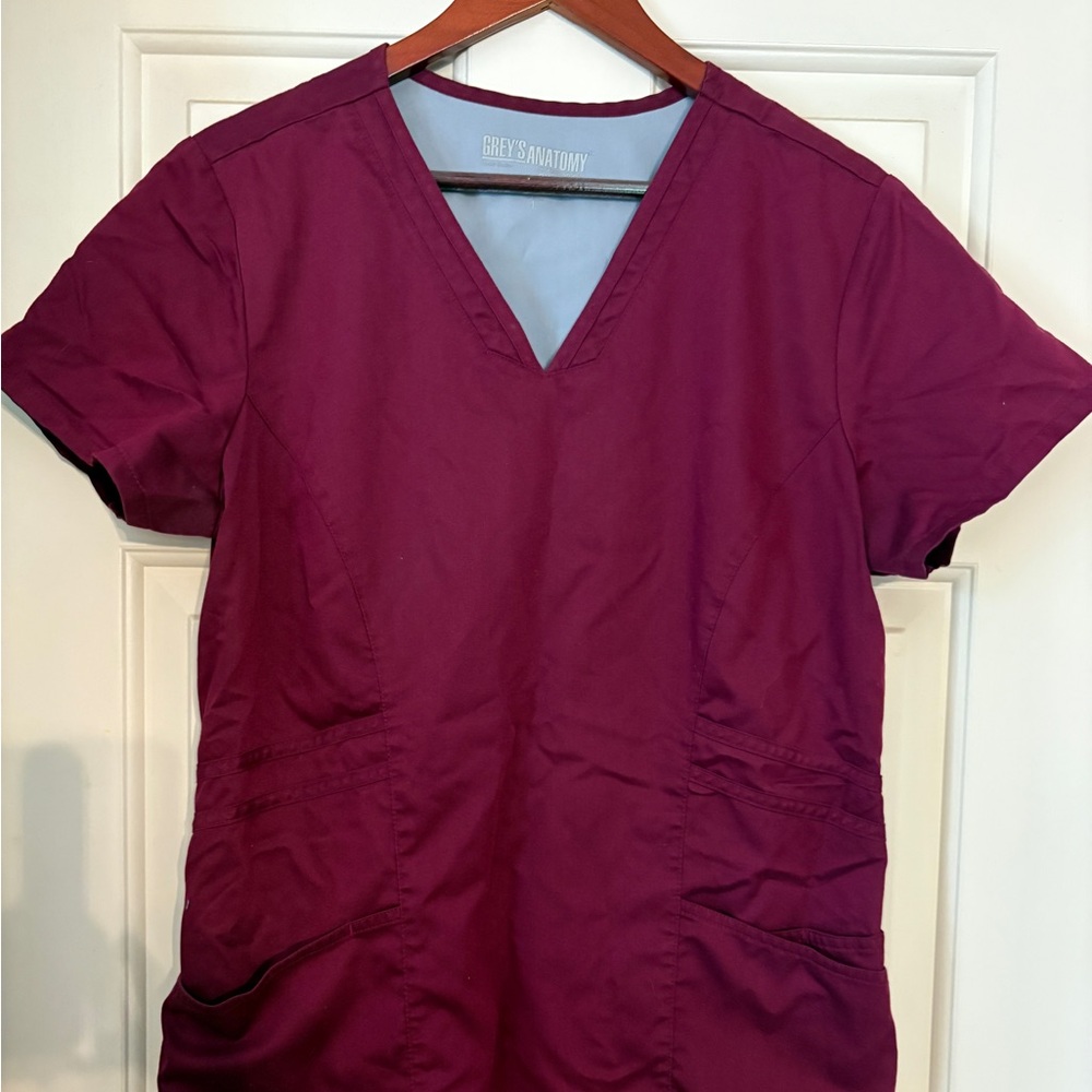 Grey's Anatomy Women's Scrub Top - Burgundy